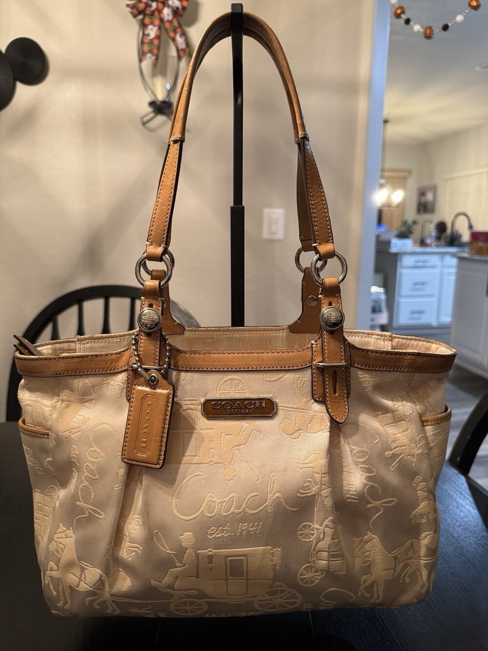 Y2K Coach Gallery Horse & Carriage Jacquard Tote Bag Cream Gold